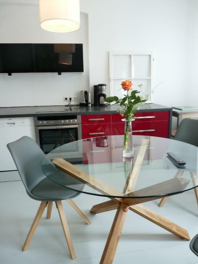 Ferienwohnung Zum Burgtor Любек Экстерьер фото